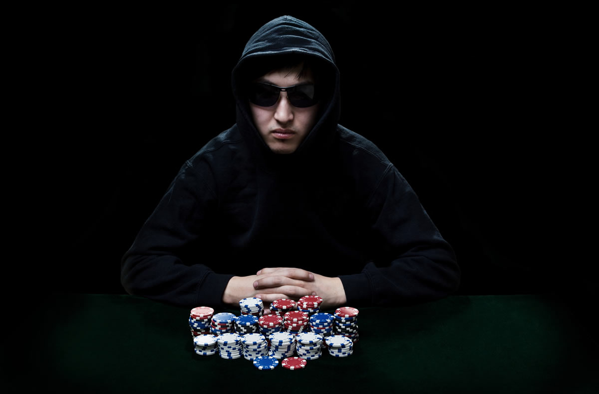 世界で活躍 10人のスゴイ日本人ポーカープロ 優勝賞金10億円ポーカー大会